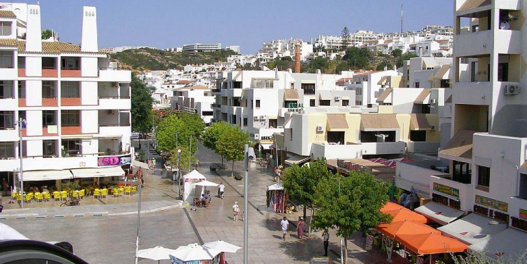 vista-praia-pescadores-escadas-rolantes-albufeira-ourolago