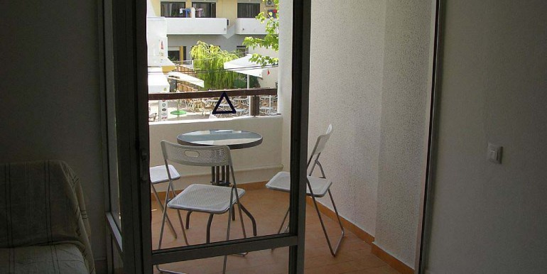 view-balcony-apartment-in-reservoir-ourolago